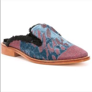 FREE PEOPLE Butterfly Effect Velvet Mules 39/8.5-9